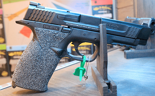 talon-grip-on-smith-and-wesson-pistol