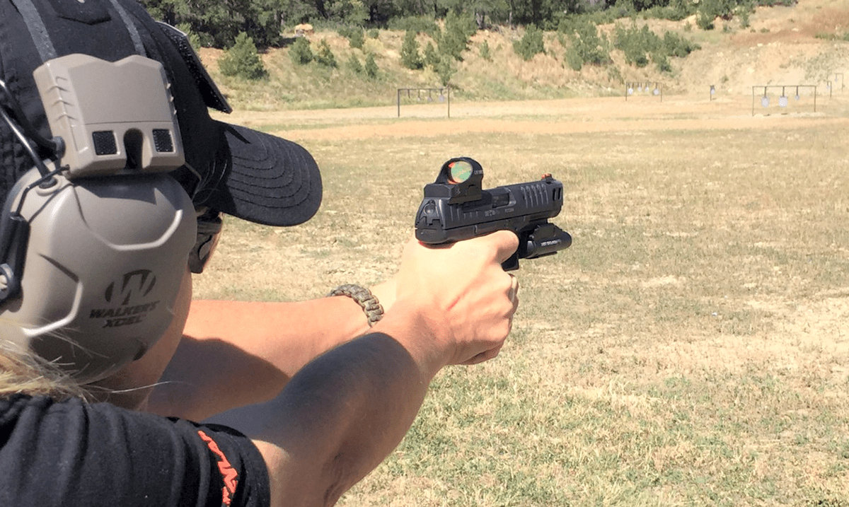 PistolSights Traditional vs. Electronic Pistol Sights